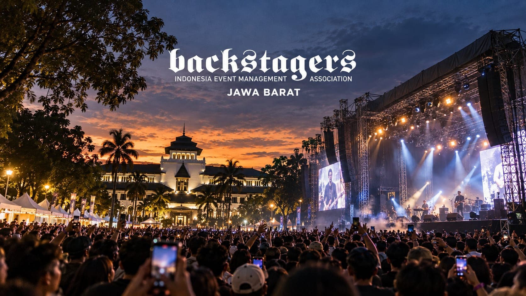 Konser di depan Gedung Sate, Bandung — Backstagers Jawa Barat